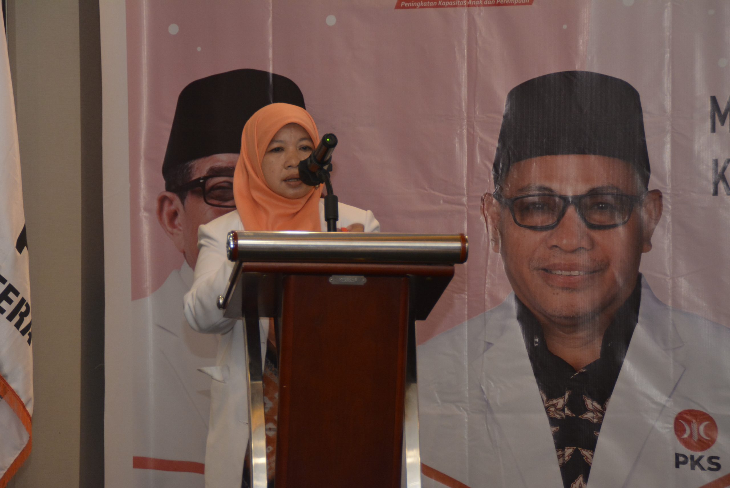 Seminar Hari Ibu : Tingkatkan Peran Perempuan Dalam Ketahanan Keluarga 3 DSC1173 scaled