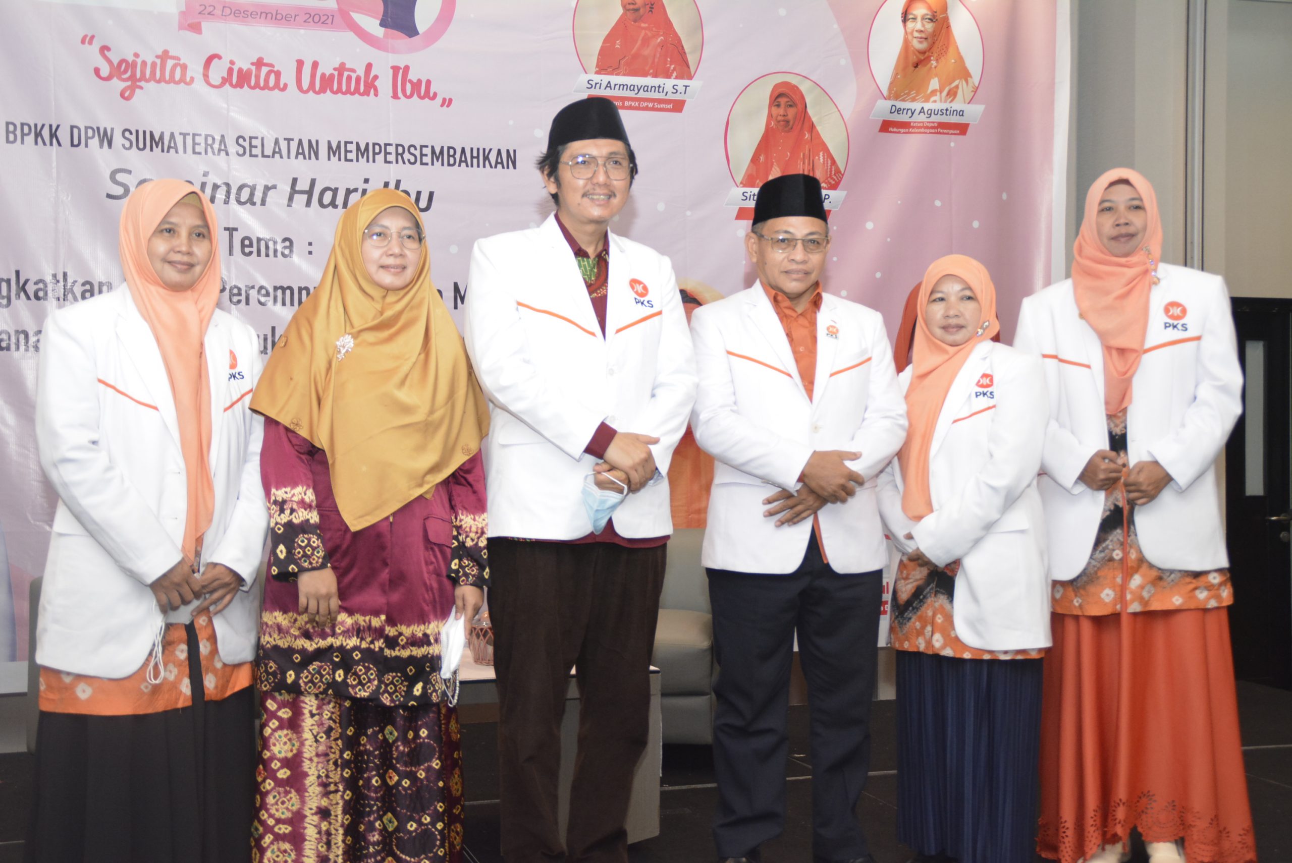 Seminar Hari Ibu : Tingkatkan Peran Perempuan Dalam Ketahanan Keluarga 2 DSC1218 scaled