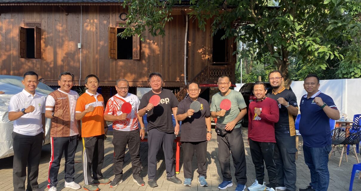 Hangat dan Penuh Canda: DPTW PKS Sumsel Olahraga Bareng Gubernur Herman Deru, Baharudin Ajak Warga Hidup Sehat 9 IMG 2256