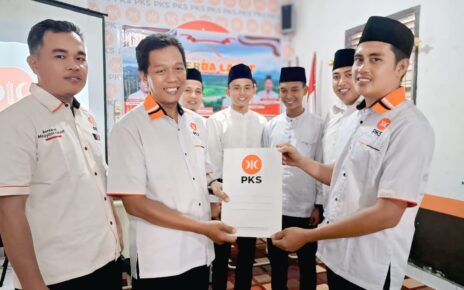 PKS Lahat Tancap Gas: Rakerda dan Pelantikan DPC Jadi Sinyal Serius Bidik Kemenangan Pemilu Mendatang 3 WhatsApp Image 2025 12 14 at 19.31.12