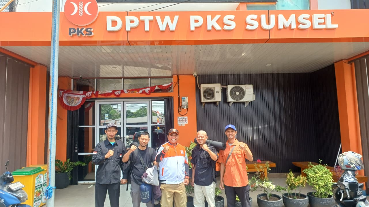 DPW PKS Sumsel Lepas Tiga Calon Korsad Ikuti Diksar Angkatan 18 di Tulungagung 1 WhatsApp Image 2026 08 19 at 11.54.54